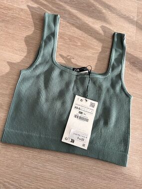 ♡ 4 for $40 ♡ NWT Zara Ribbed Square-Neck Crop Workout Contour Top